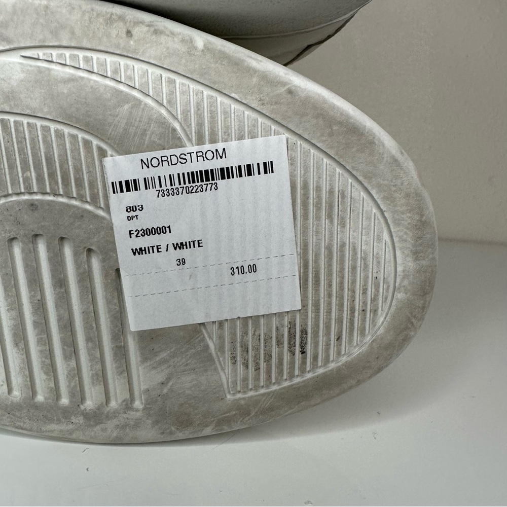 Axel Arigato White Leather Sneakers - Picture 11 of 16